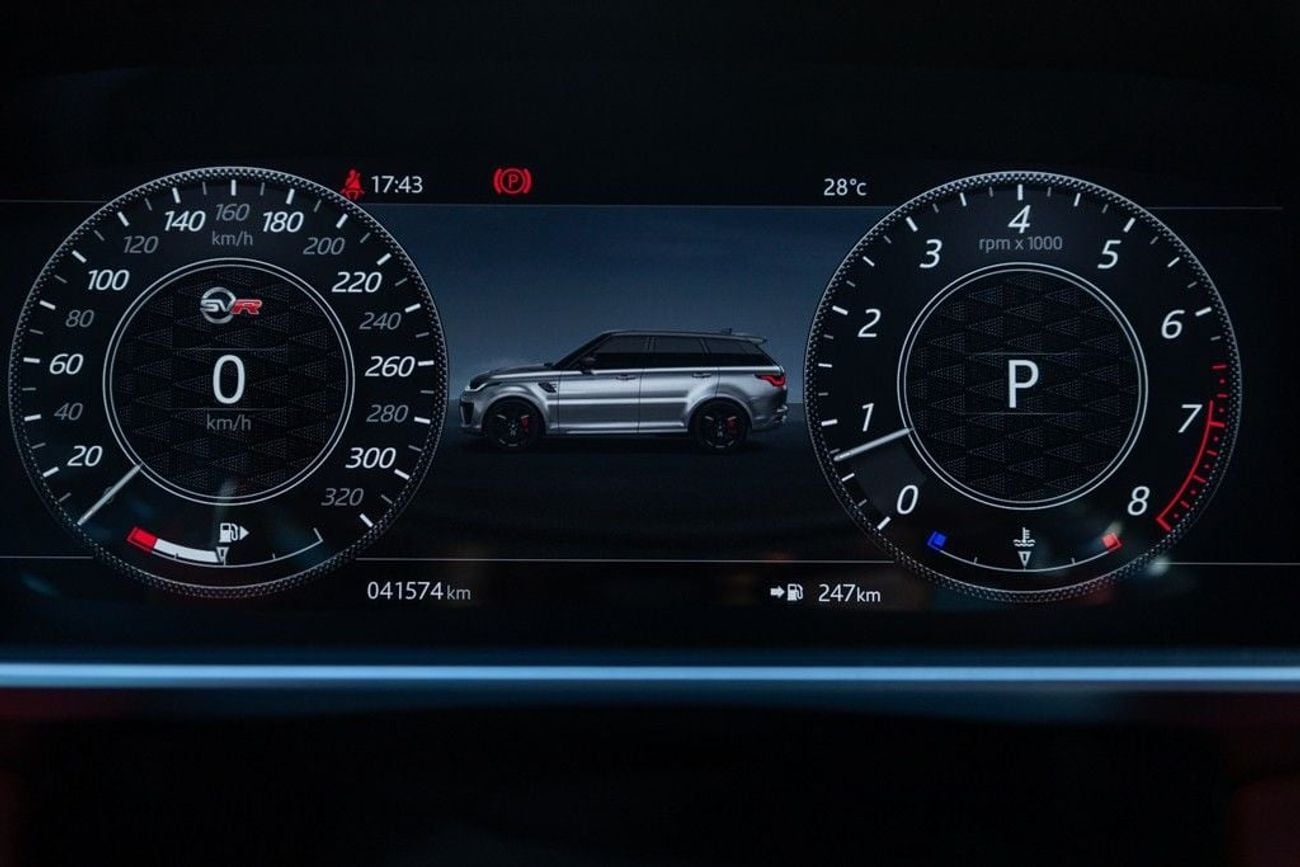 Land Rover Range Rover Sport SVR 5.0L (575 HP) AWD Range Rover Sport SVR Carbon Edition 2022 Canadian specs | Warranty