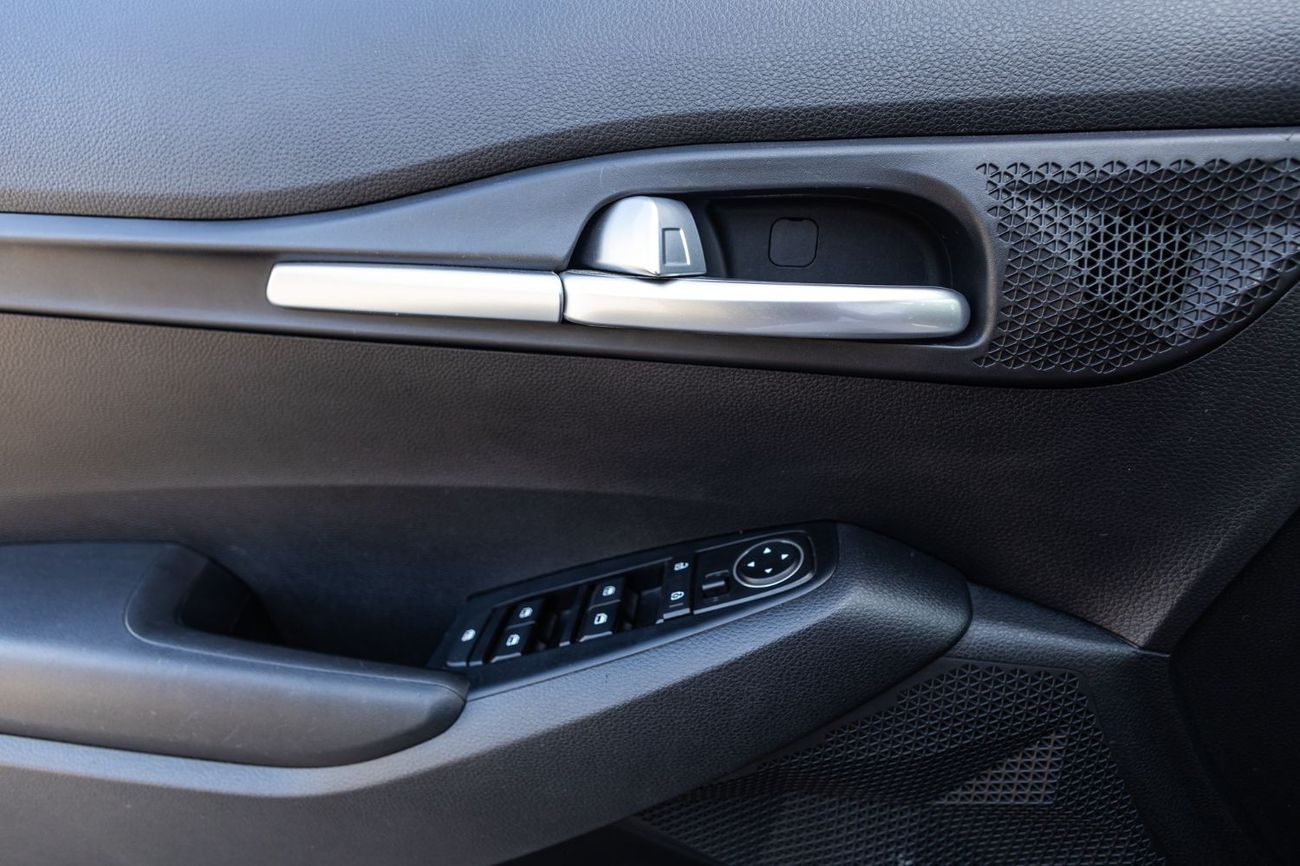 كيا سيلتوس LX 1.6L