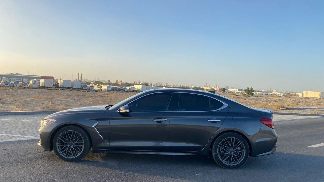 Genesis G70 Platinum 2.0L RWD