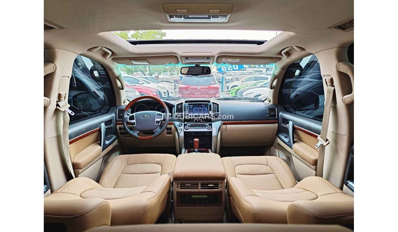 Toyota Land Cruiser VXR / V8 / 22 SHAPE / FULL OPTION (LOT # 53982)