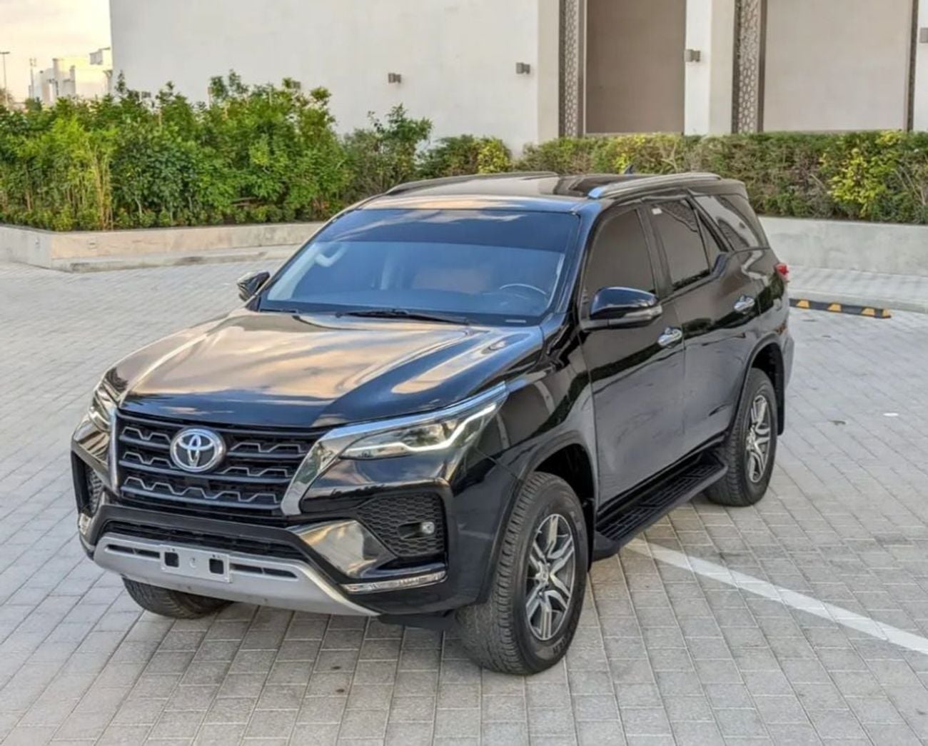 Toyota Fortuner VXR Toyota Fortuner 2022MODEL V6 4.0L petrol Engine Colour Black Transmission Automatic Interior Bro