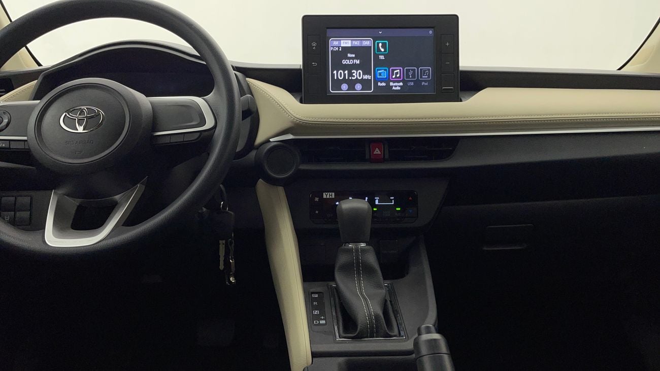 تويوتا يارس E 1.5 | بدون دفعة مقدمة | اختبار القيادة في المنزل