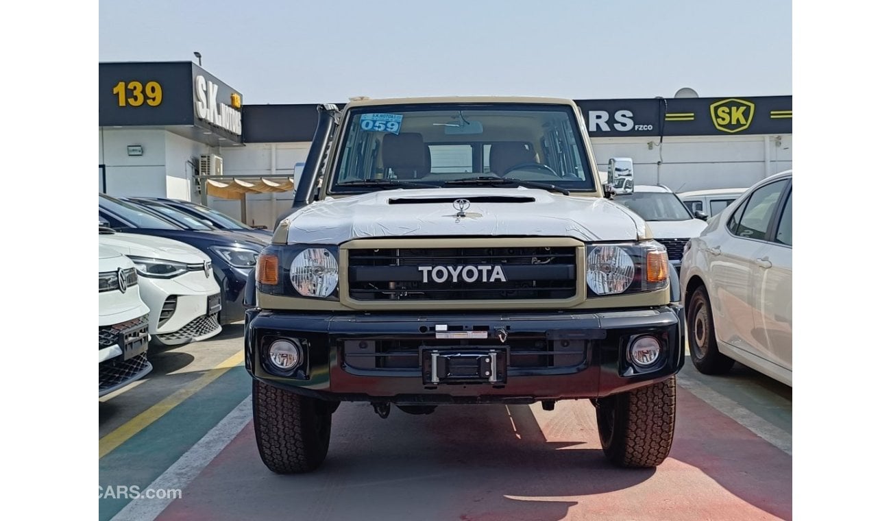 Toyota Land Cruiser Hard Top 4.5L DIESEL V8, M/T, DIFF LOCK, FULL OPTION (CODE # 67777)