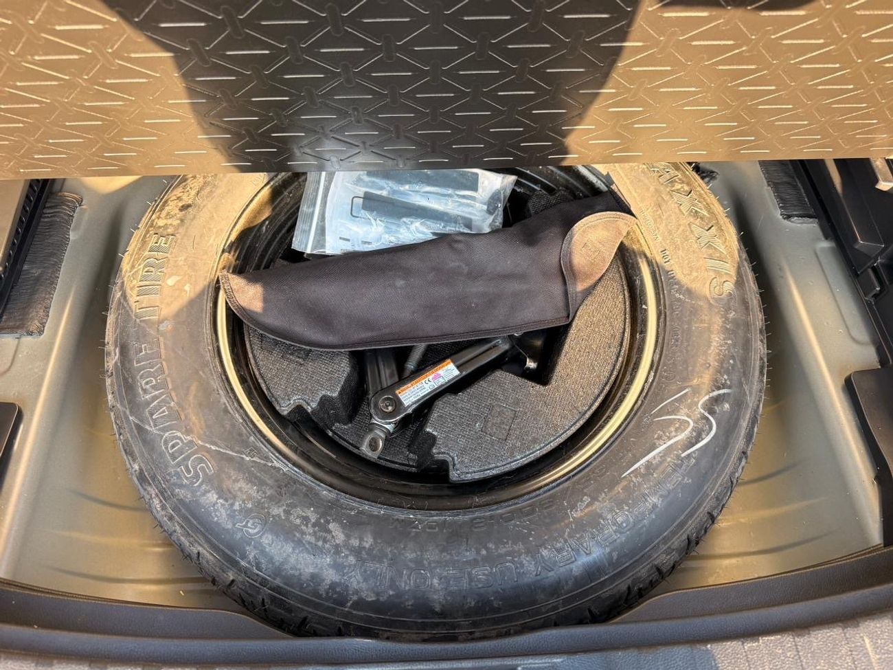 Toyota RAV4 XLE premium 2.5 L Full option