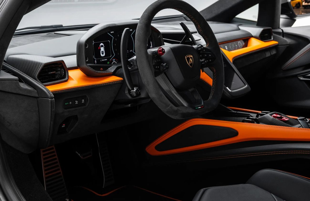 لامبورغيني ريفويلتو 6.5L V12 Naturally Aspirated Engine + eMotor | Warranty