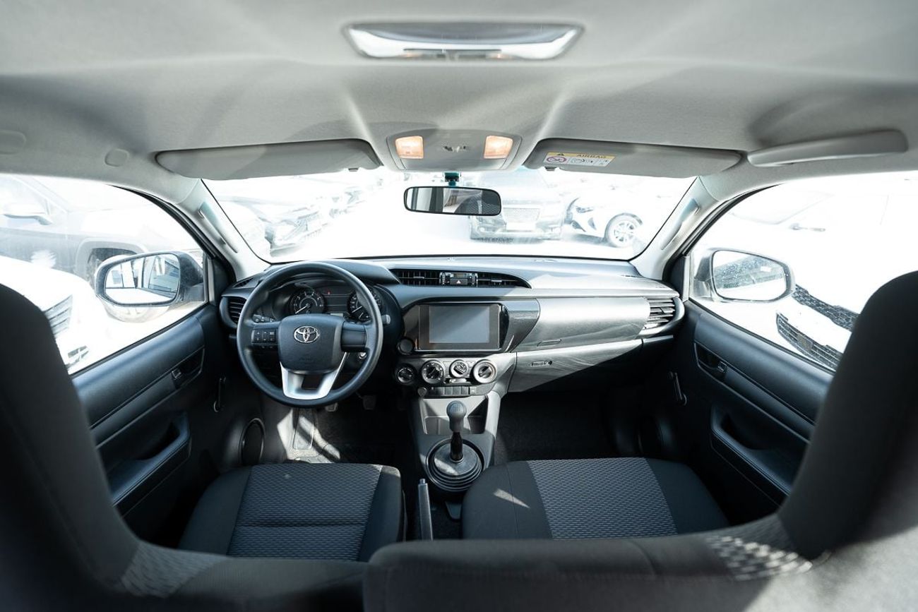 Toyota Hilux Toyota Hilux 2.4L Diesel Double Cabin 4x4 Manual Transmission 2025- LICA