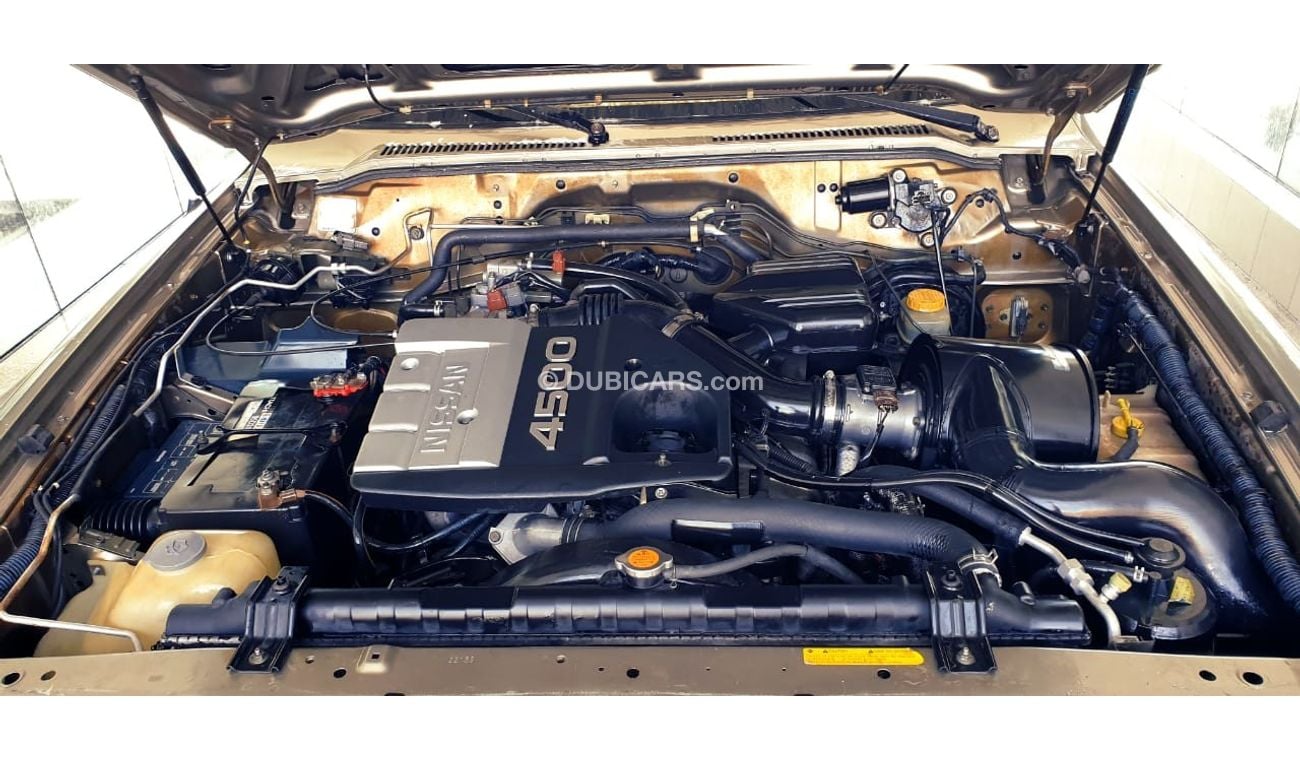 نيسان باترول سوبر سفاري