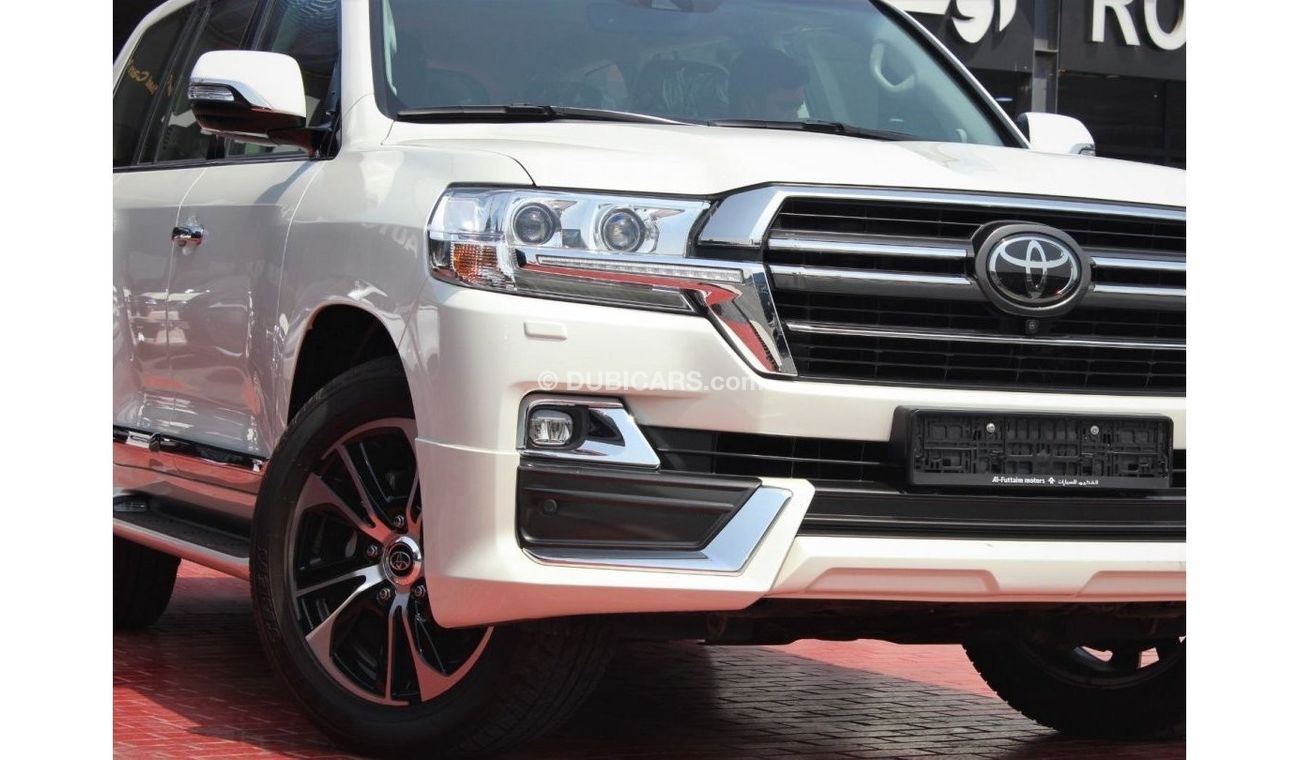 Toyota Land Cruiser VXR V8 5.7, GCC , UNDER WARRANTY FROM LOCAL DEALER (Inclusive VAT)