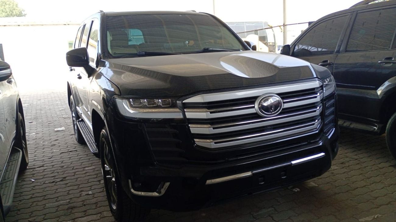 تويوتا لاند كروزر VXR+ 5.7L