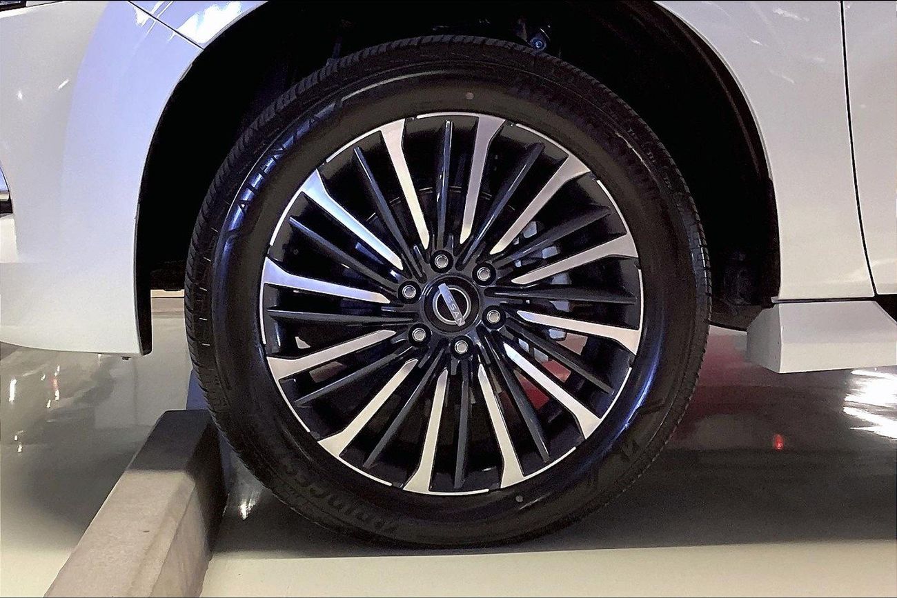 نيسان باترول LE Platinum City | شامل الضمان | 0 ﺪﻔﻋﺓ ﺃﻮﻟﻯ