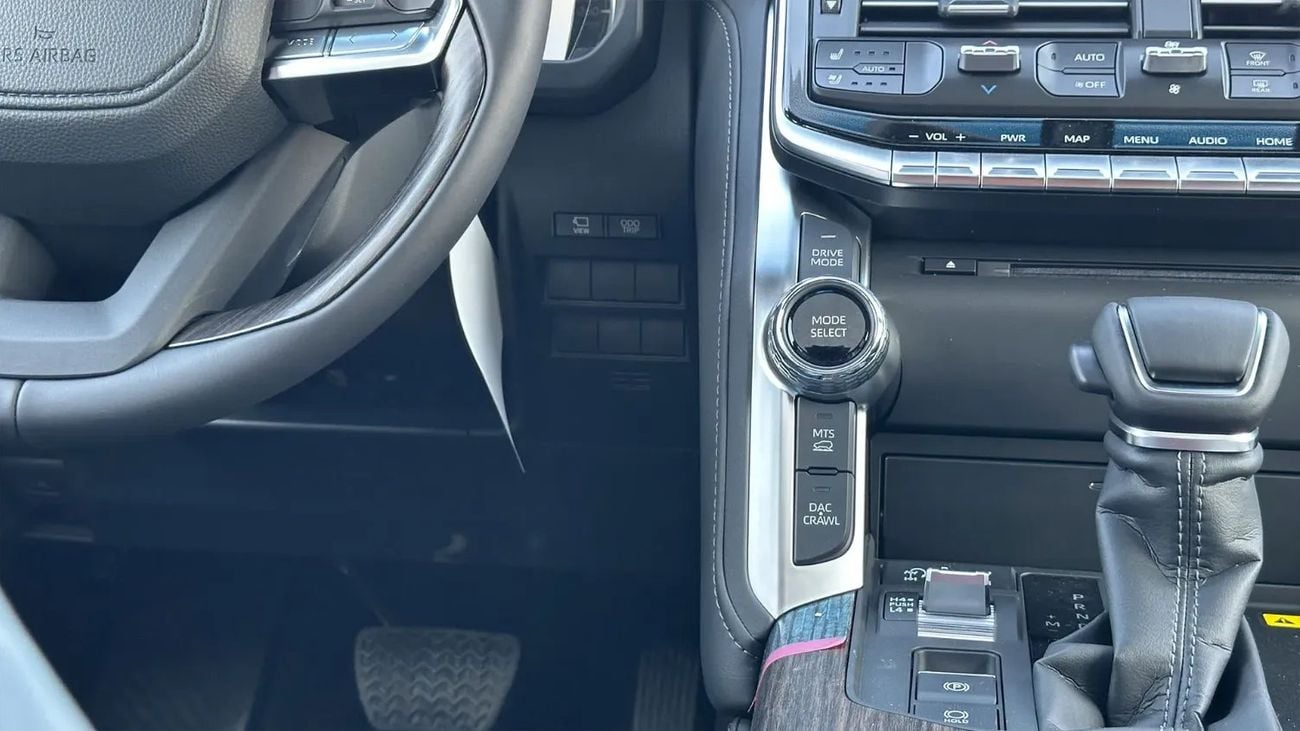 Toyota Land Cruiser VXR 3.5L Twin Turbo Full option / Export Only