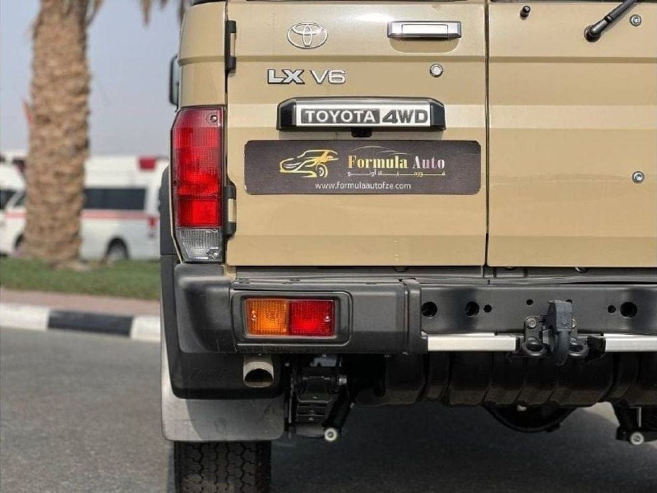 تويوتا لاند كروزر 70 LC76 4.0L PTR M/T // 2024 // HIGH OPTION WITH DVD & BACK CAMERA , POWER WINDOWS , COOL BOX // SPECIA