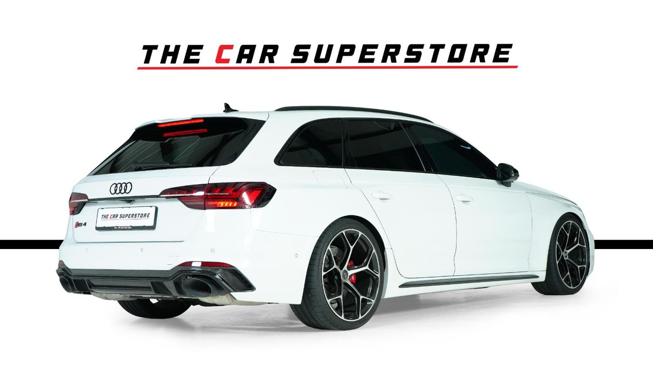 Audi RS4 Station B9 Competition | Very High Option | Audi Warranty & Service | Full Carbon Package