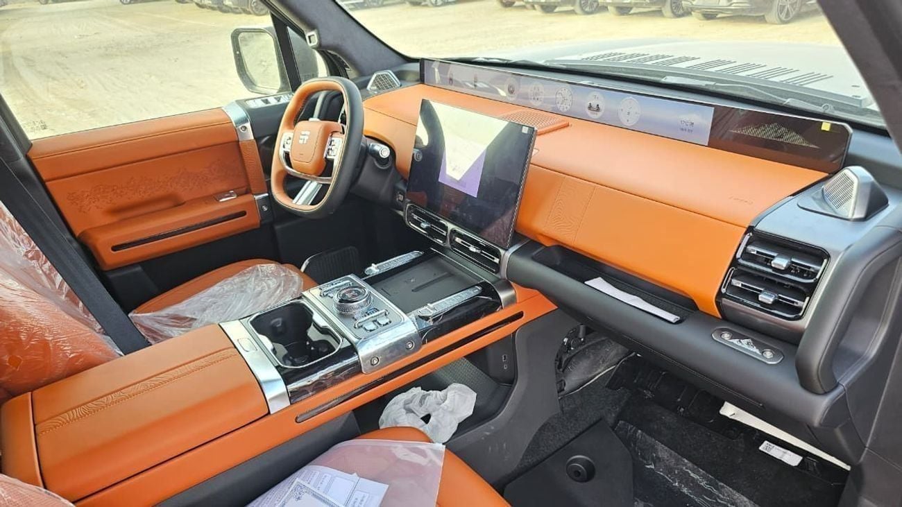 Jetour G700 Luxury 2.0T 150km Enjoy Edition 6-seater 2025 with EVS 5 YEARS WARRANTY