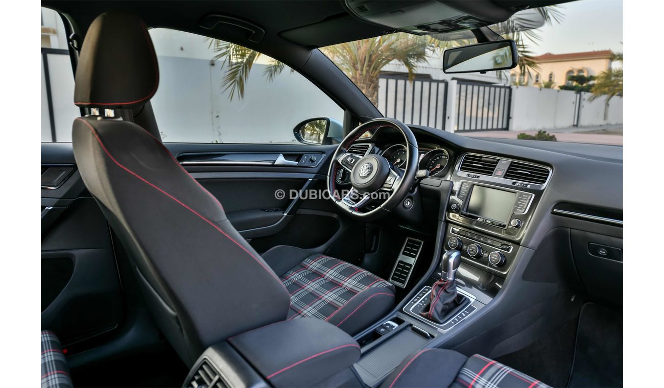 Volkswagen Golf GTI - 3 Y Warranty!I - GCC - AED 1,418 PER MONTH - 0% DOWNPAYMENT