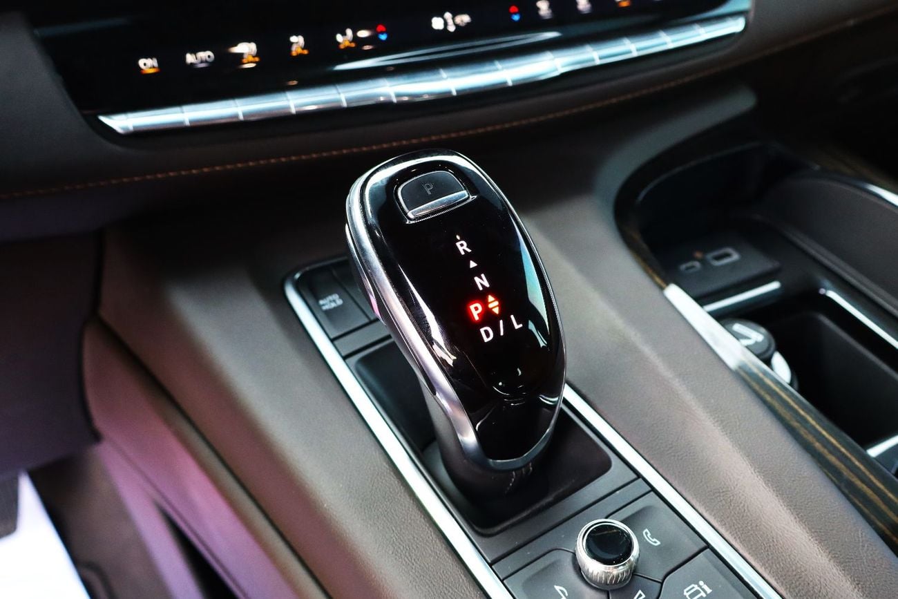 Cadillac Escalade PLATINUM LUXURY