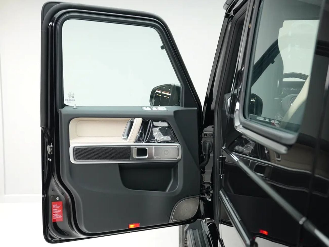 Mercedes Benz G63 AMG STD Brand-New G63 AMG | WARRANTY | Double Night Package | Carbon interior and exterior