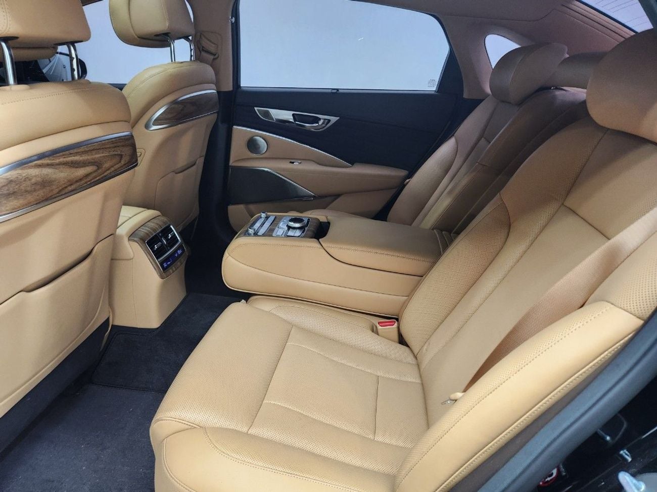 كيا K900 Std 3.8L