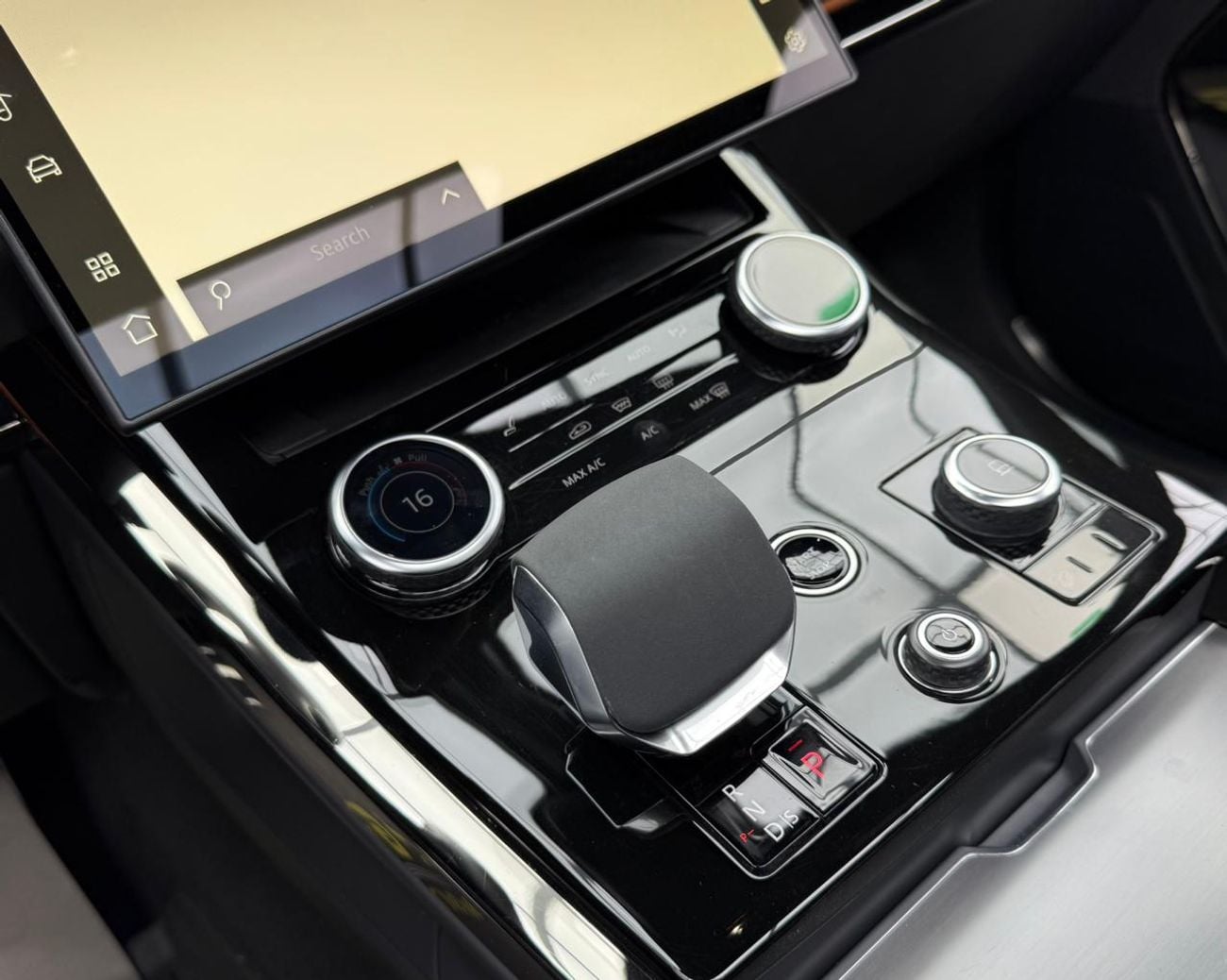 لاند روفر رينج روفر سبورت FIRST EDITION P400 S P400 3.0L 2023 RANGE ROVER SPORT P400 DYNAMIC S, Warranty, Service History ,Can