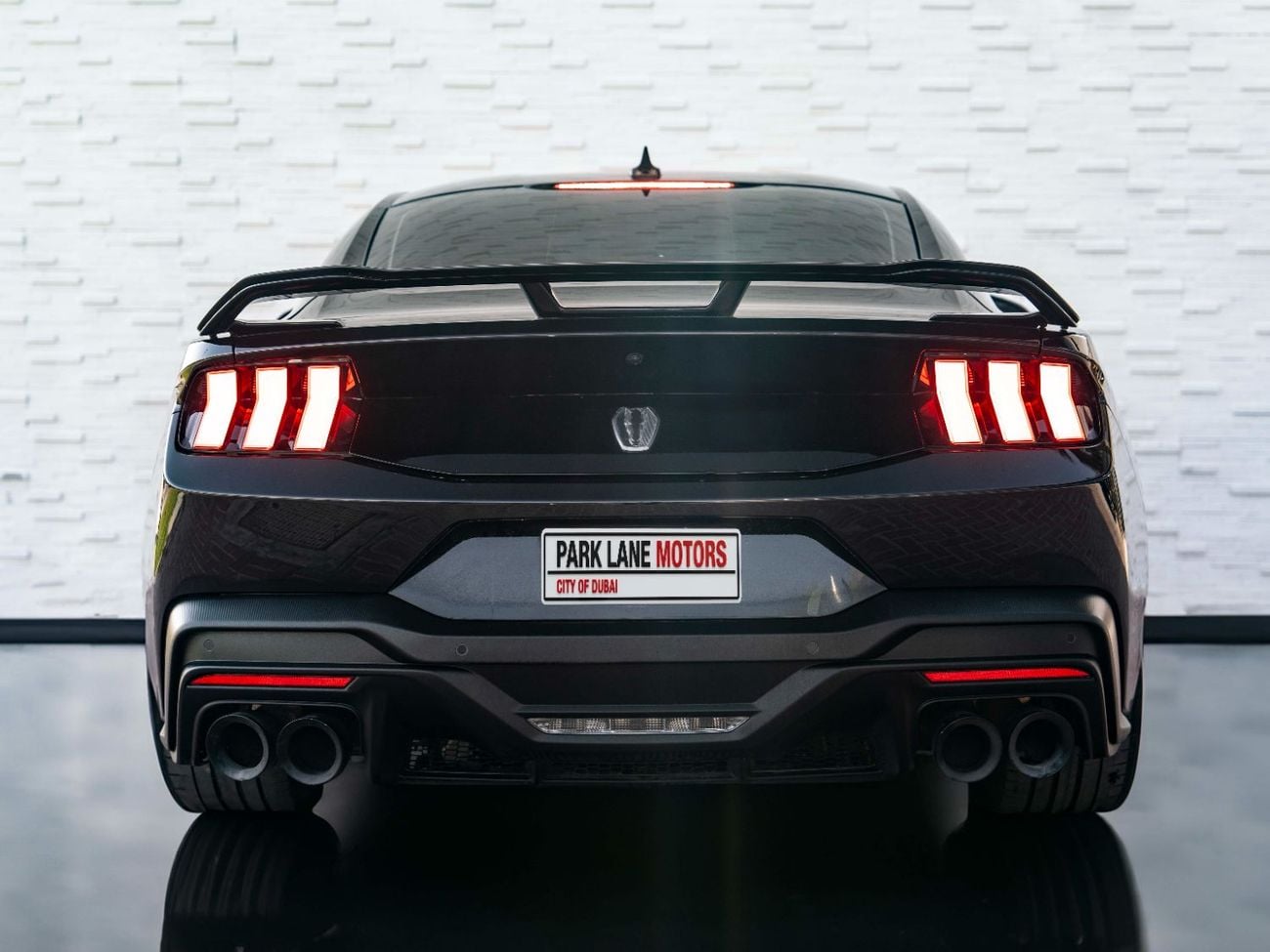 Ford Mustang DARK HORSE PREMIUM