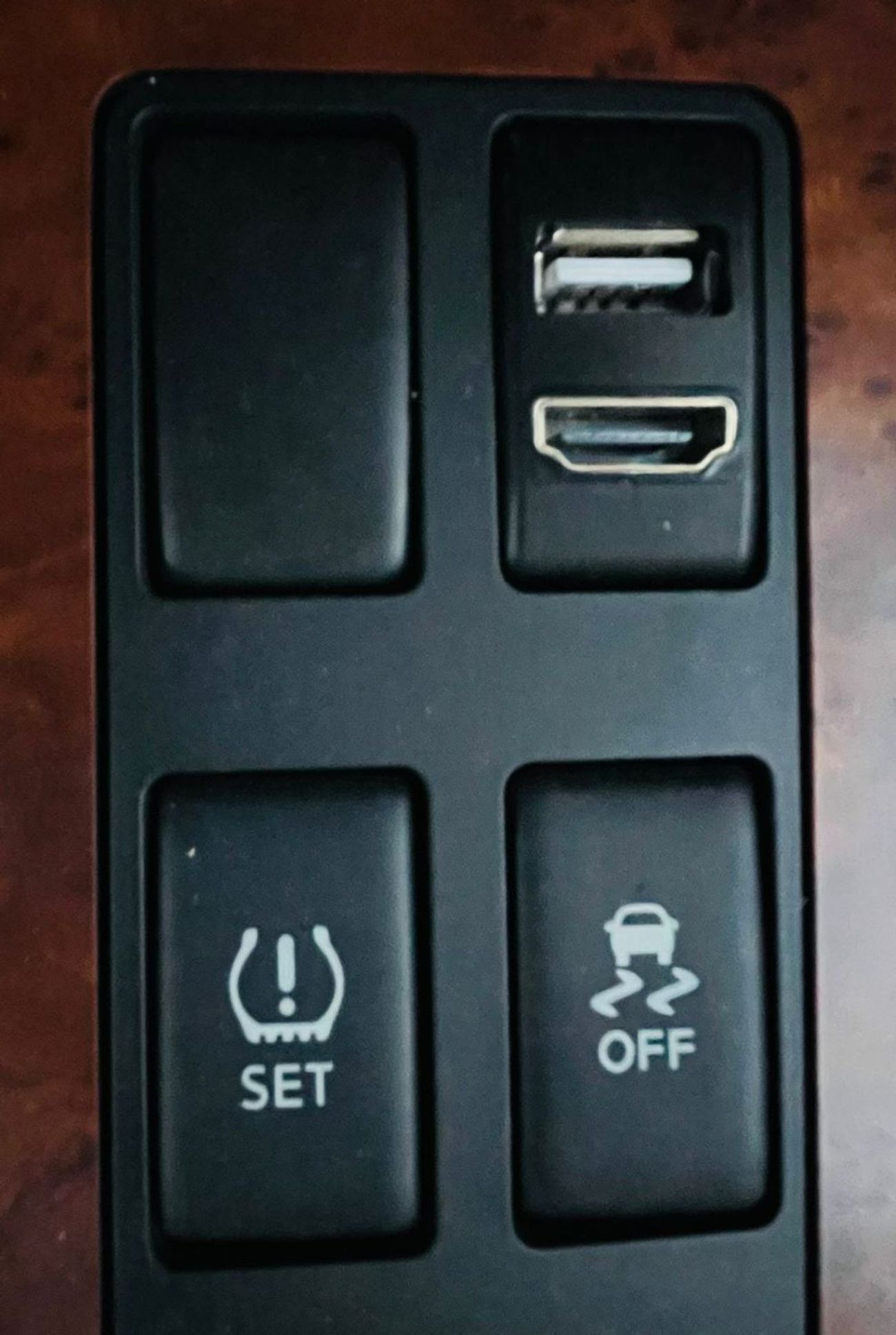 Nissan Patrol Super Safari NISSAN PATROL Y61 7B48