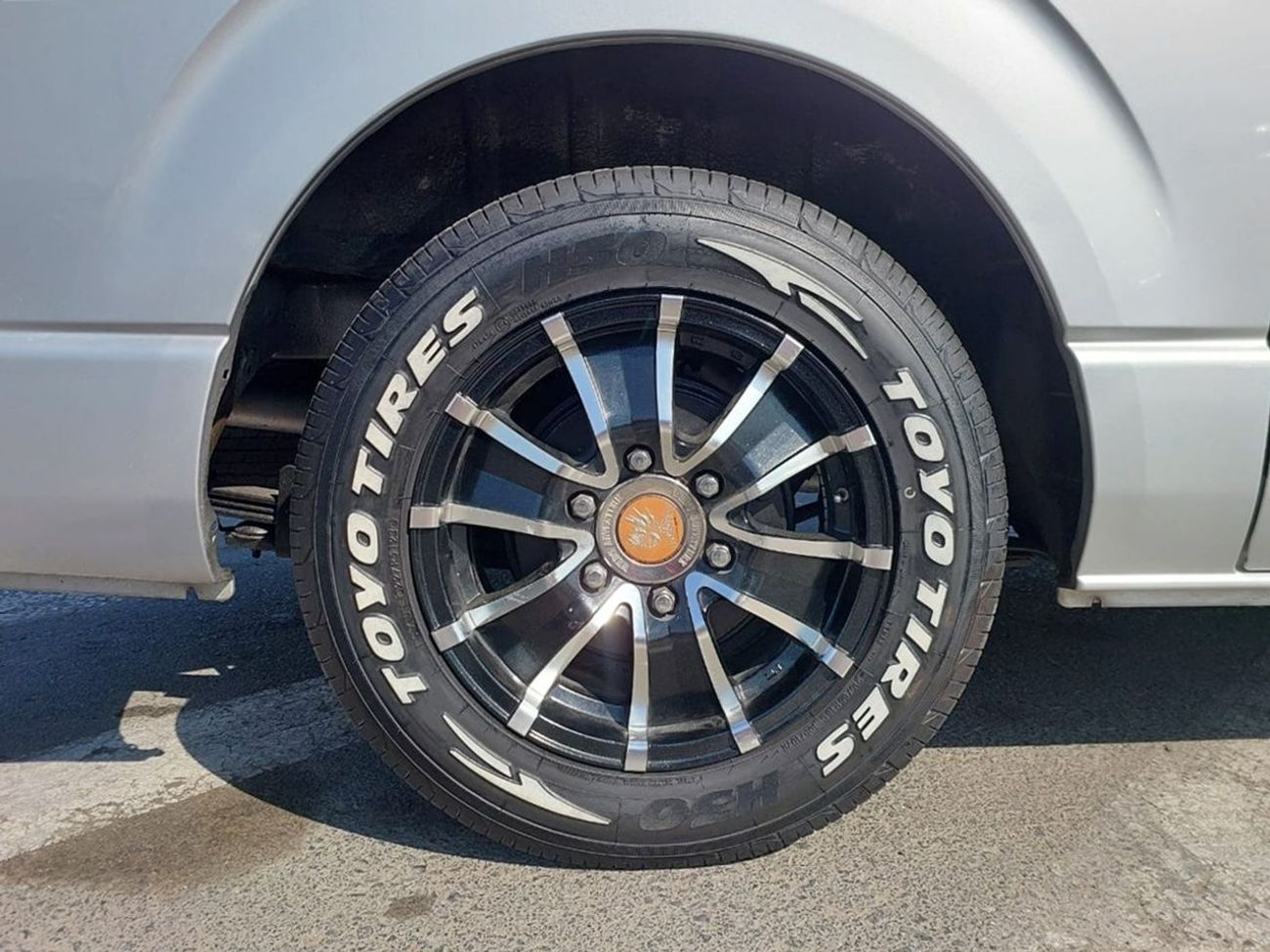 Toyota Hiace TOYOTA HIACE VAN RHD 2008 MODEL 3.0 L DIESEL AUTOMATIC(PM22759)