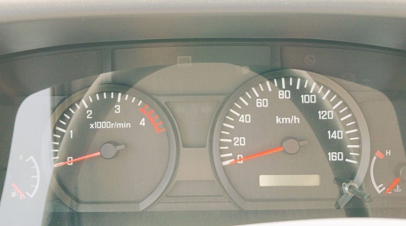 إيسوزو NMR Isuzu NMR 4x2 Chassis 3 TON 2025YM