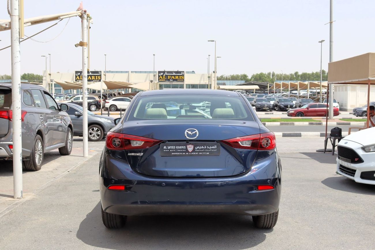 مازدا 3 لاكجري بلس خالية من الحوادث - خليجي - صبغة وكالة - رقم 2 - بحالة الوكالة من الداخل والخارج