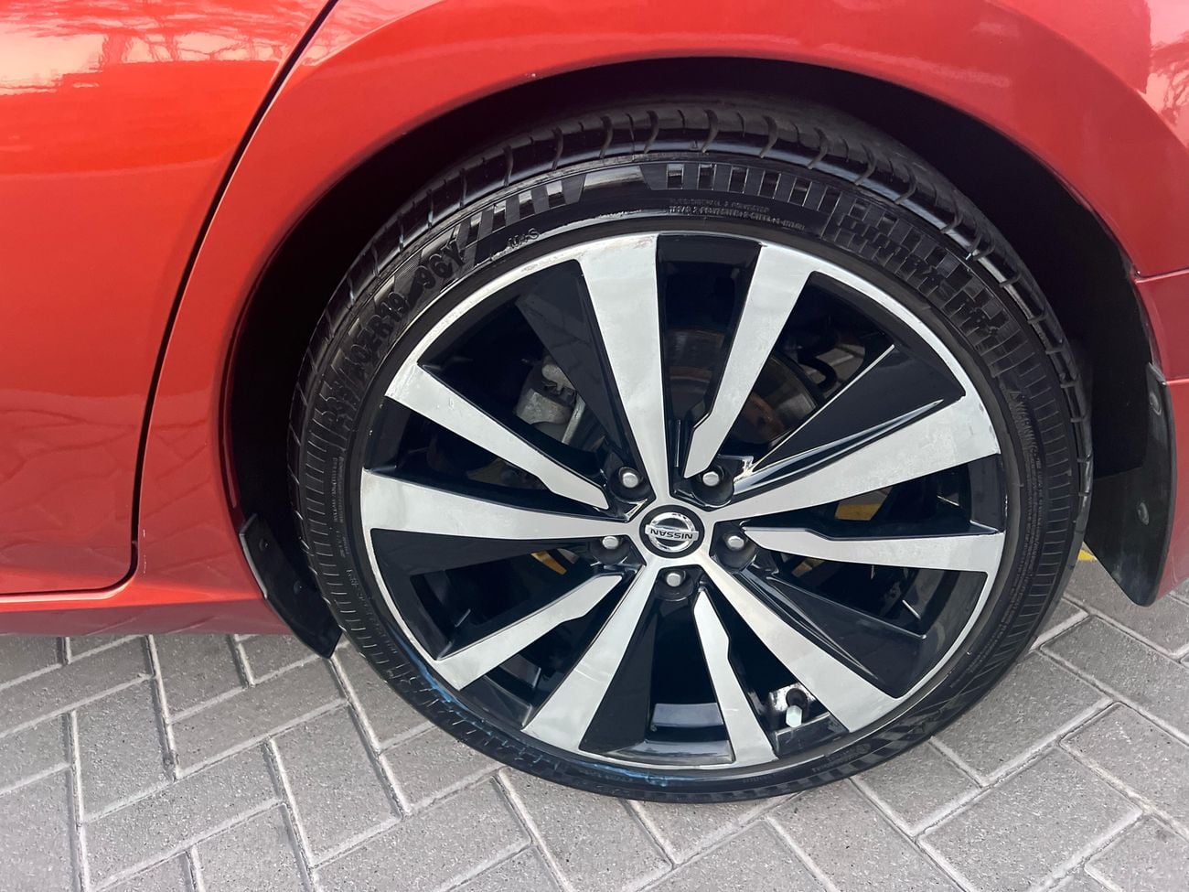 نيسان ألتيما