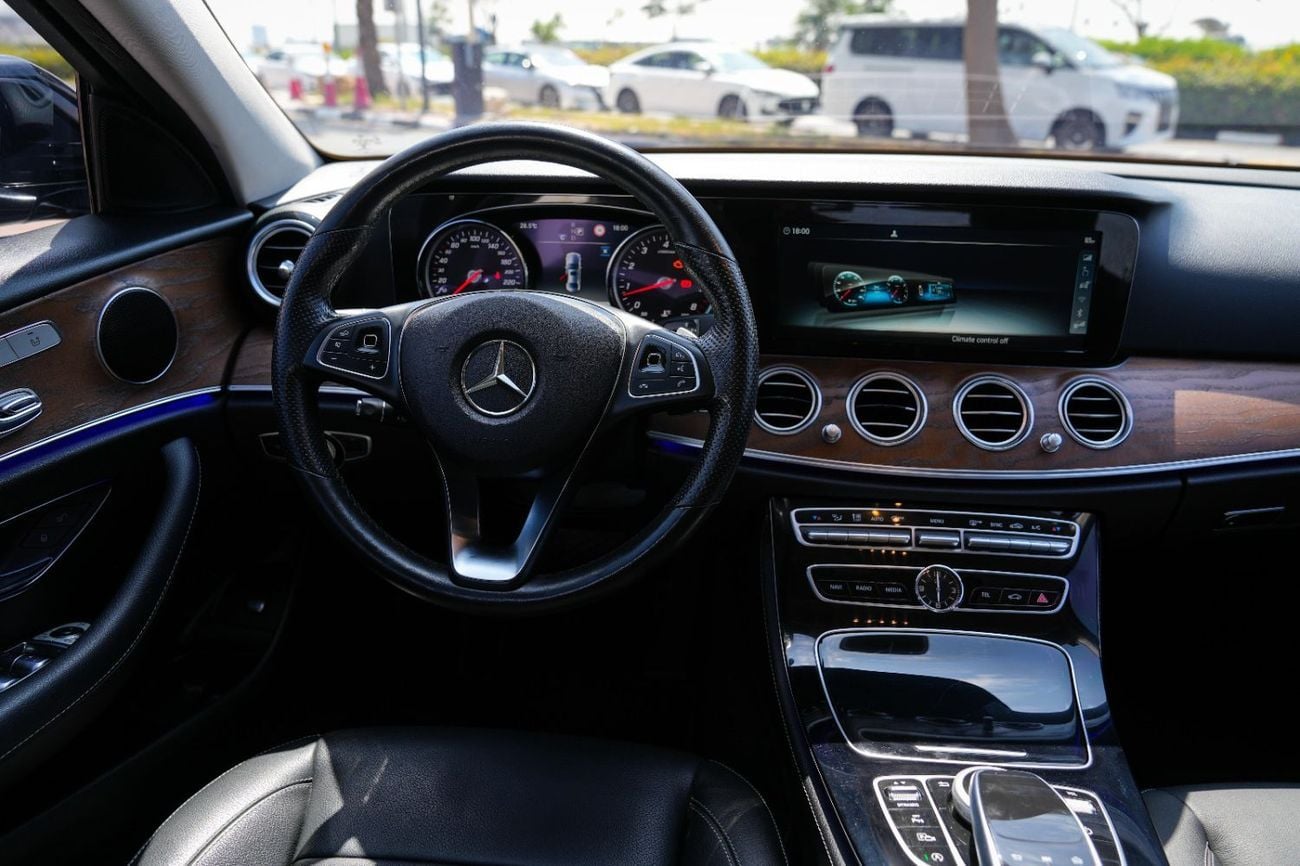 مرسيدس بنز E300 4 MATIC 2018!! KOREAN SPECS!! WELL MAINTAINED!! NO ACCIDENT