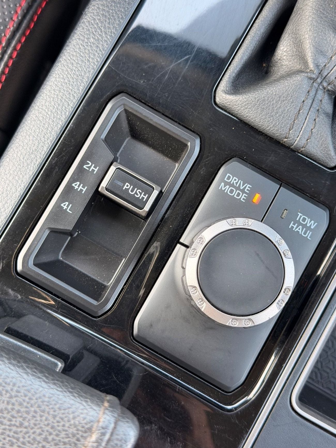 تويوتا تاندرا SR5 4WD Premium 2024