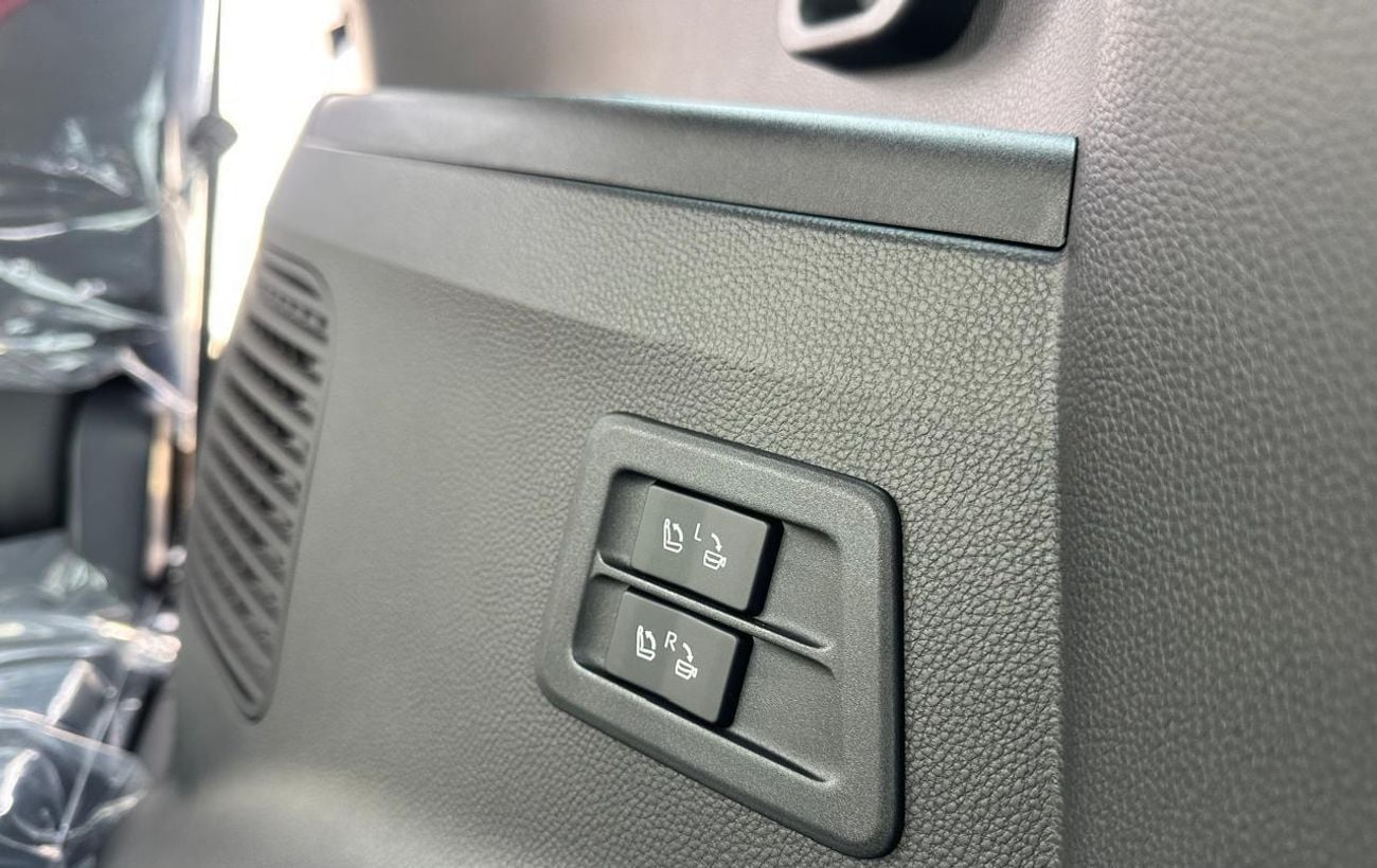 Toyota Land Cruiser 3.5T VXR Hybrid