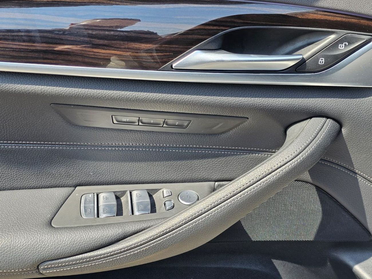 BMW 520i M Sport Comfort 2.0L