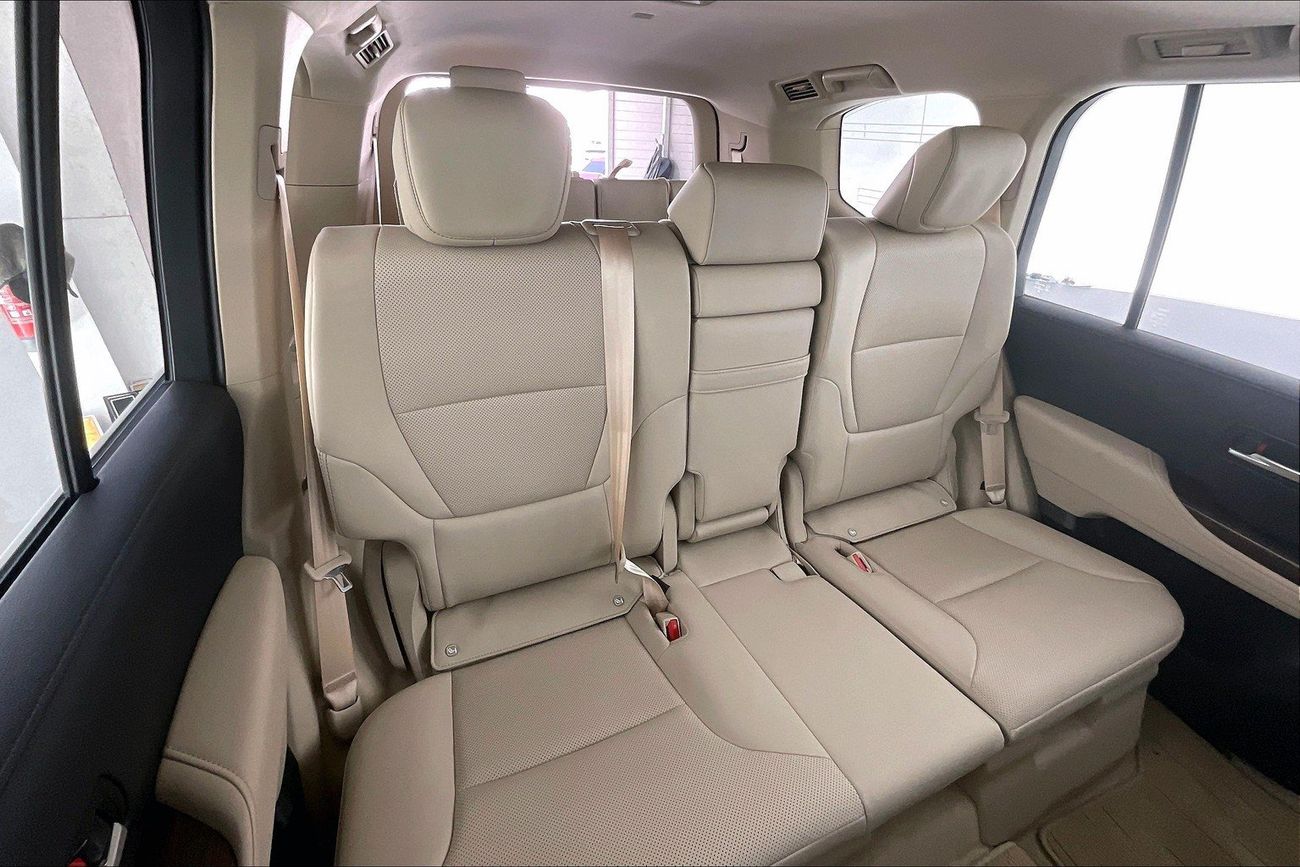 Toyota Land Cruiser GXR | National Day Celebration | Guaranteed Warranty | 0 Down Payment