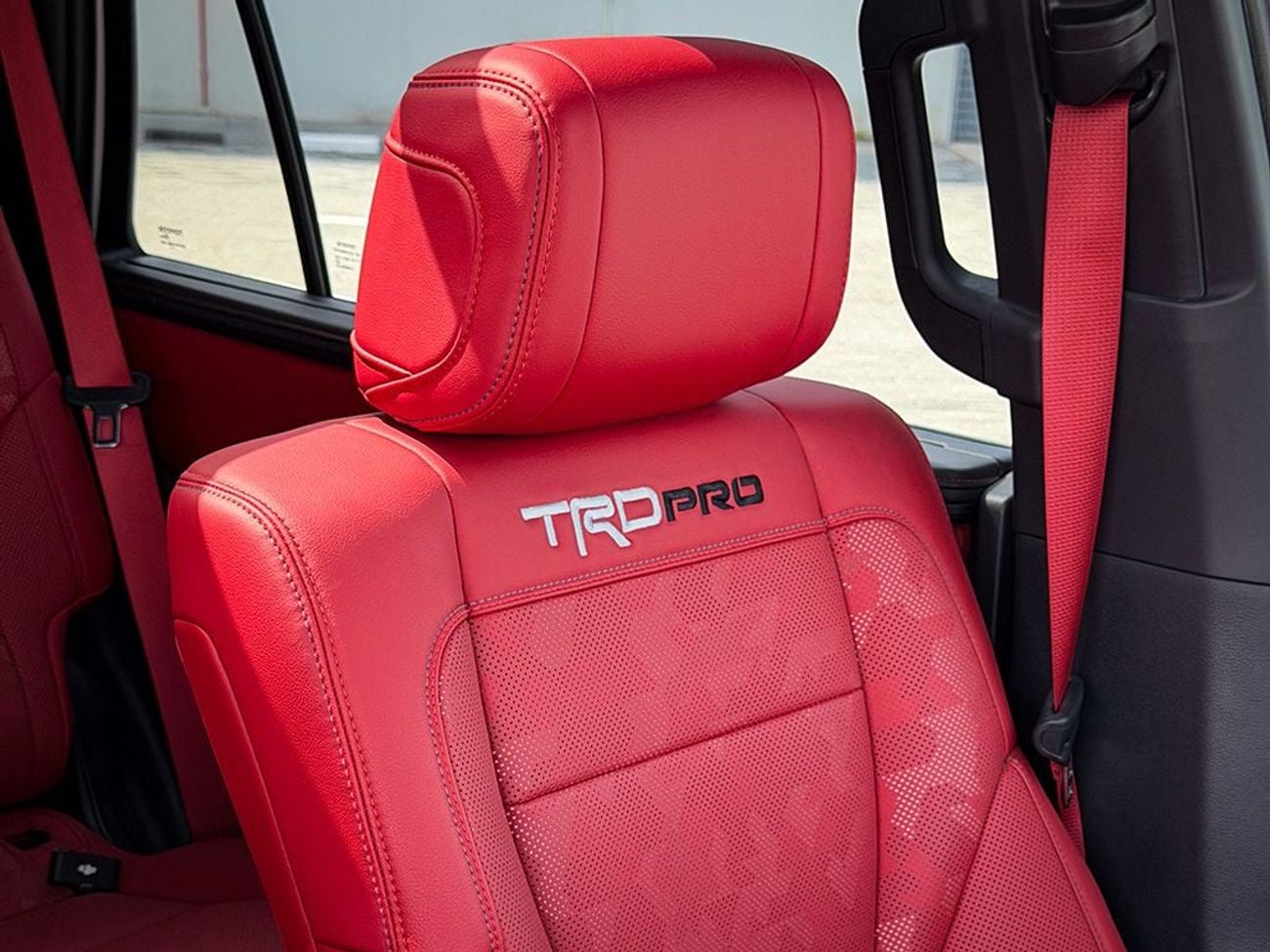 تويوتا سيكويا 