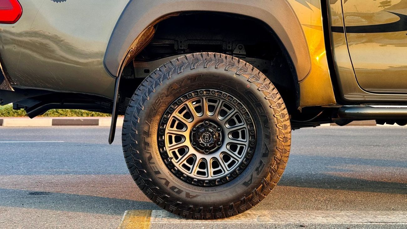 Toyota Hilux OFF ROAD MODIFIED | RHD | AWINING CAMPING TENT | 2018 | 2.8L DIESEL ENGINE | POWER SEAT | MANUAL TRA