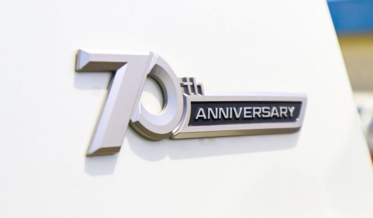 Toyota Land Cruiser GXR 2022 | LC 300 3.3L V6 - TWIN TURBO DIESEL GXR-V 4WD HIGH OPTION 70TH ANNIVERSARY EDITION WITH GC