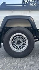 Toyota Land Cruiser GXL with upgrade face