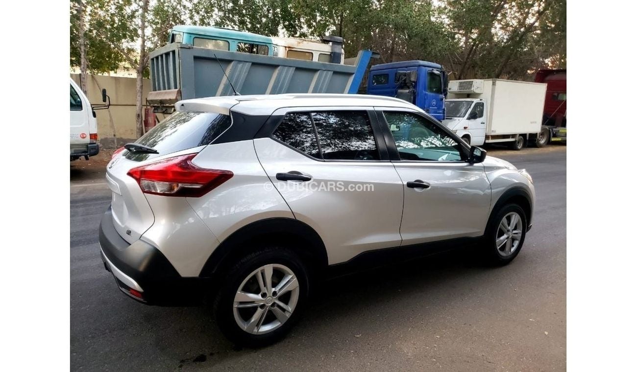 Nissan Kicks Full option clean car leather seats accident free