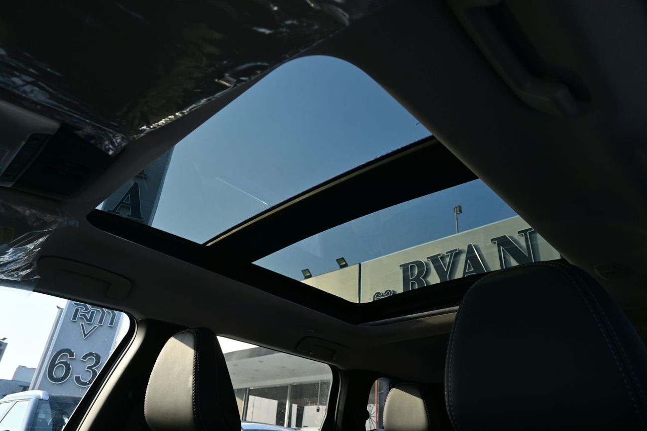 Mitsubishi Outlander Mitsubishi Outlander Hi-Line Plus 2.5L Petrol 4WD, Model 2025, Color Black