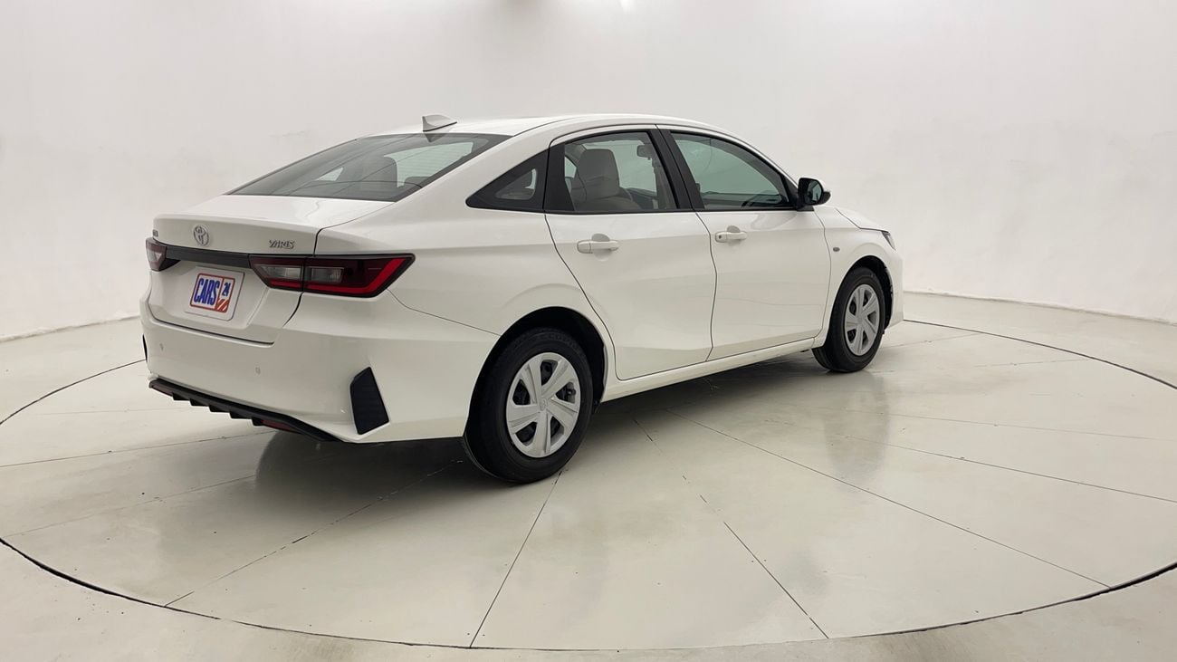 تويوتا يارس E 1.5 | بدون دفعة مقدمة | اختبار القيادة في المنزل