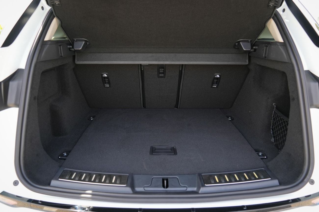 Land Rover Range Rover Evoque SE P250 DYNAMIC 2025!! FIVE YEARS WARRANTY!! THREE YEARS SERVICE CONTRACT