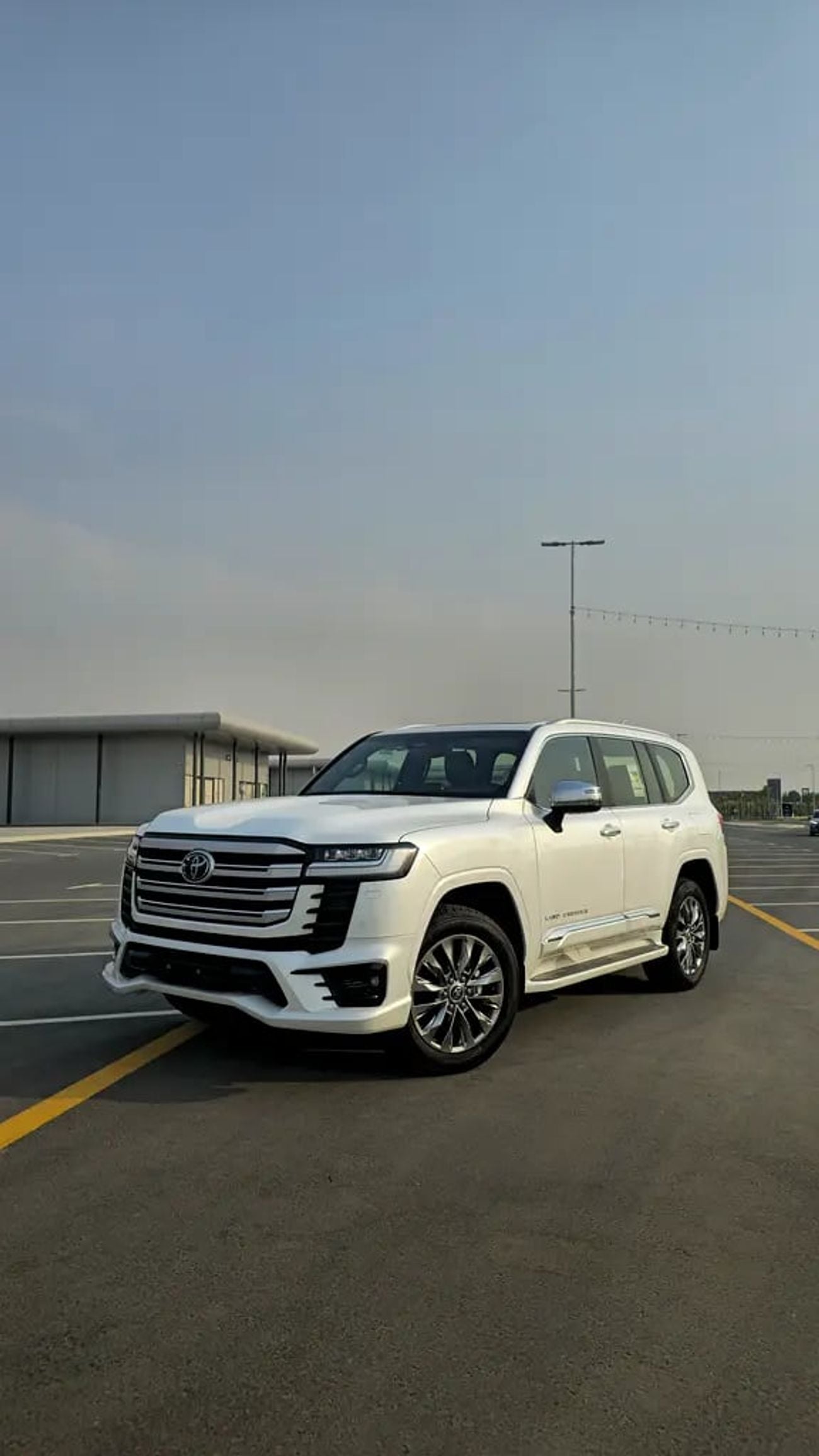 Toyota Land Cruiser VXR | GCC Specs | Brand