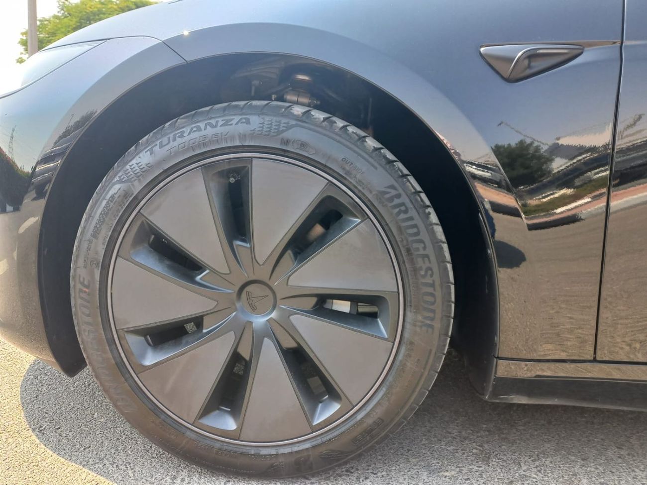 Tesla Model 3 Long Range (AWD)