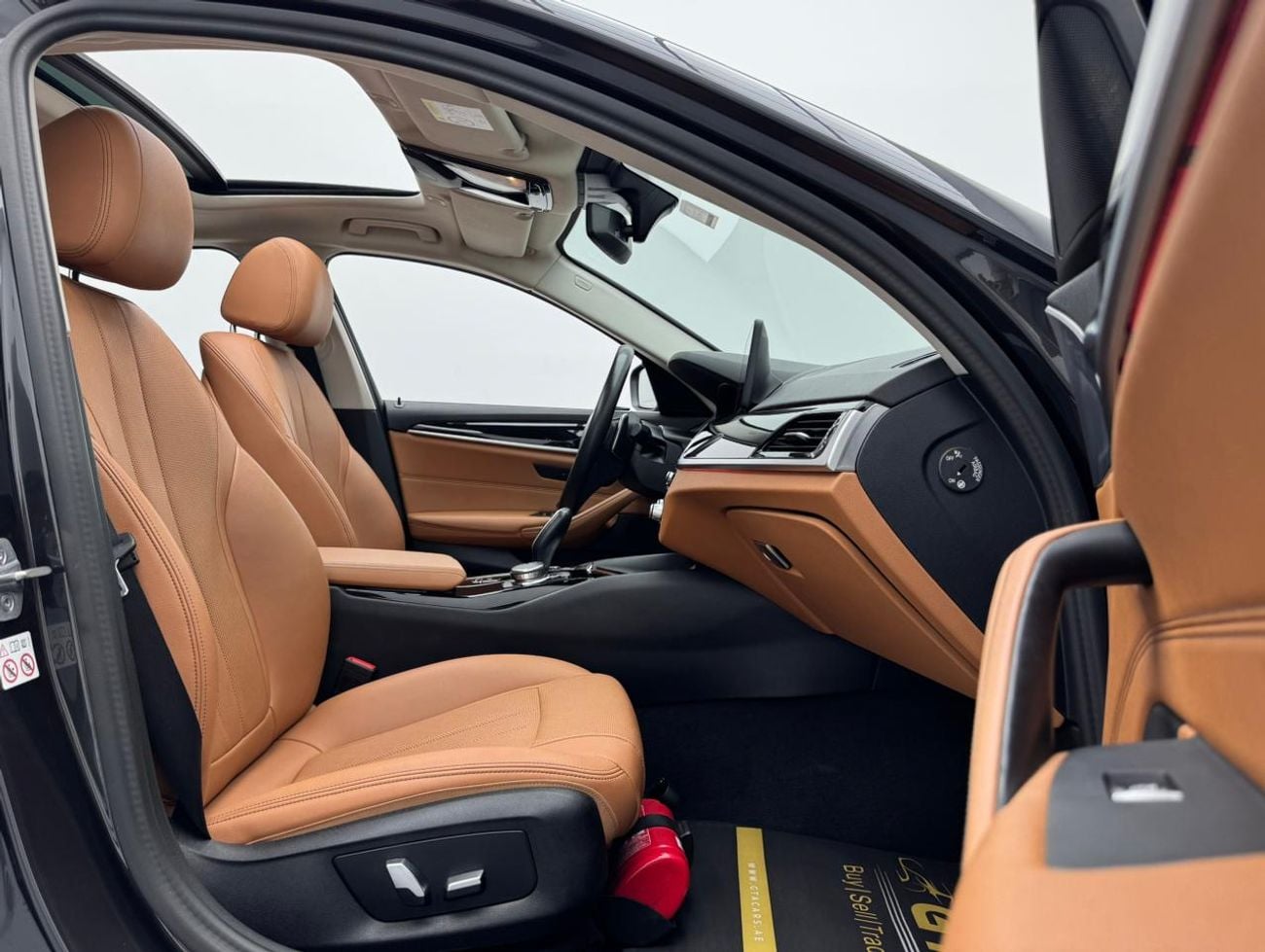 BMW 520i 2023 BMW 520i, BMW Service History, Aug / 2026 BMW Warranty, GCC