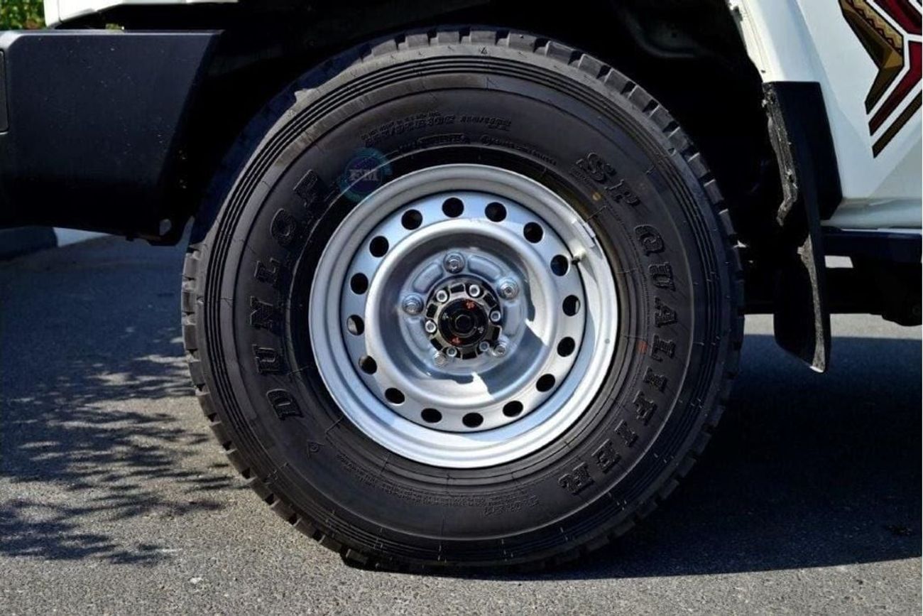 Toyota Land Cruiser Pick Up 79 Single Cab DLX 4.0L Petrol 4WD Automatic