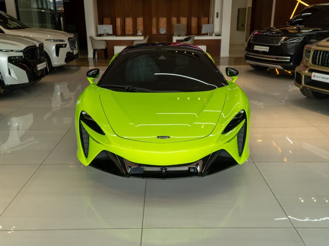 McLaren Artura 2024 McLaren Artura Plug-In Hybrid | KOREAN Specs | Like New