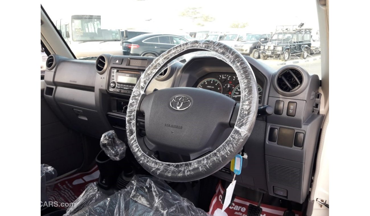 Toyota Land Cruiser Pick Up Single cabin pickup
