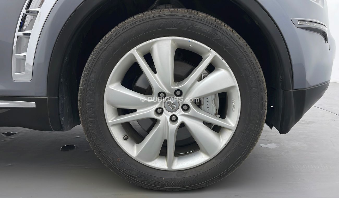 Infiniti QX70 LUXURY 3.7 | Under Warranty | Inspected on 150+ parameters