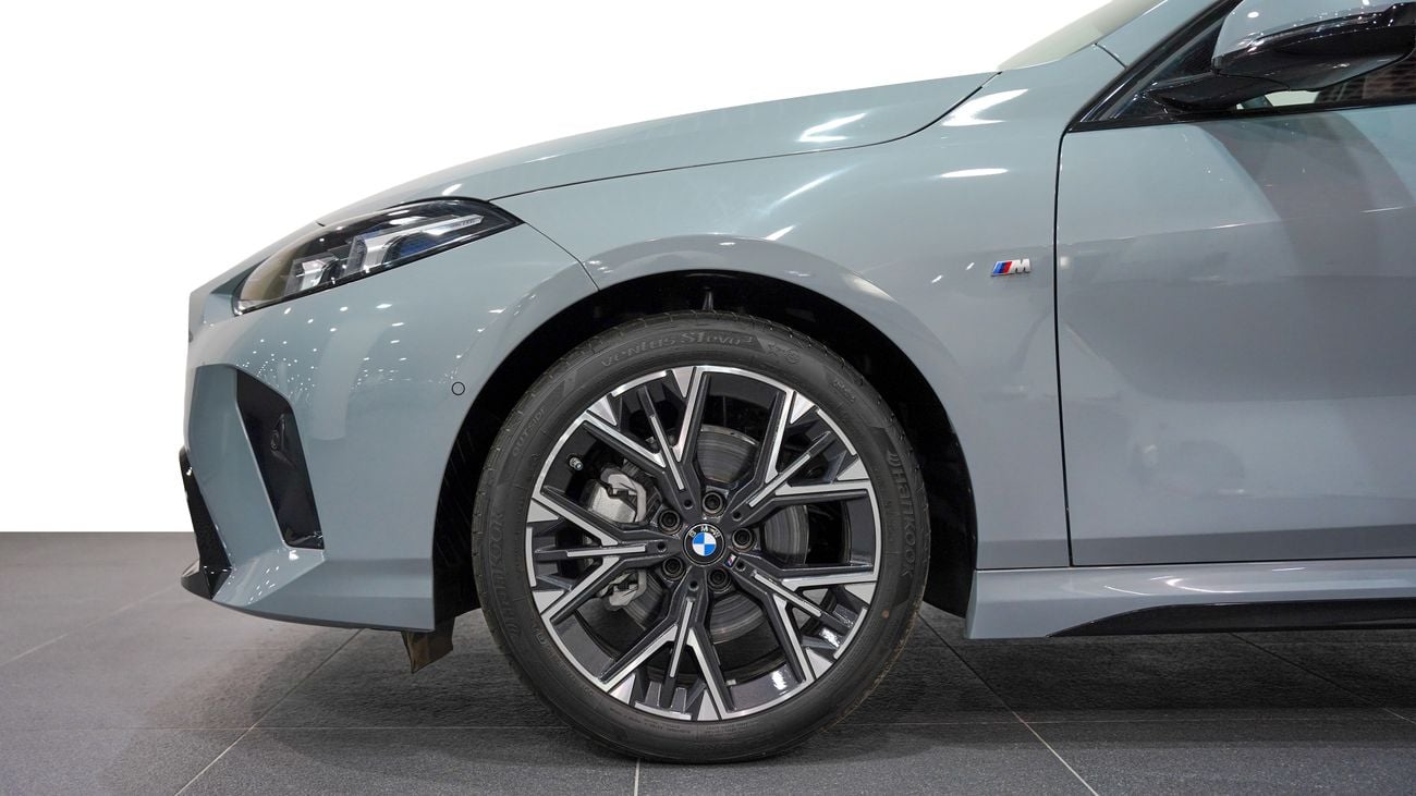 بي أم دبليو 118